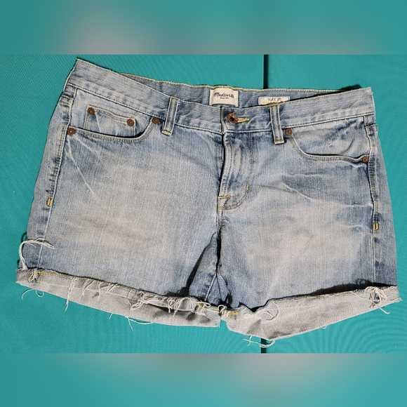 Madewell Pants - Madewell Rough Hem Cut Off Shorts Light Wash Size 29